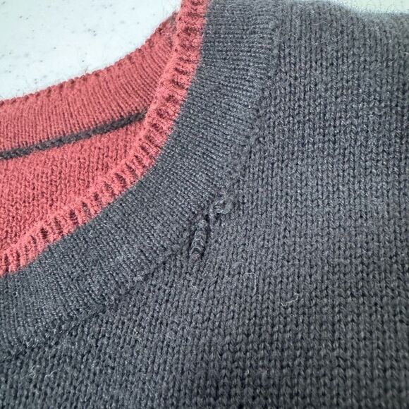 Reunion Knit Sweater Skater Style Size Large Round Neck Acrylic Blend - Picture 6 of 9